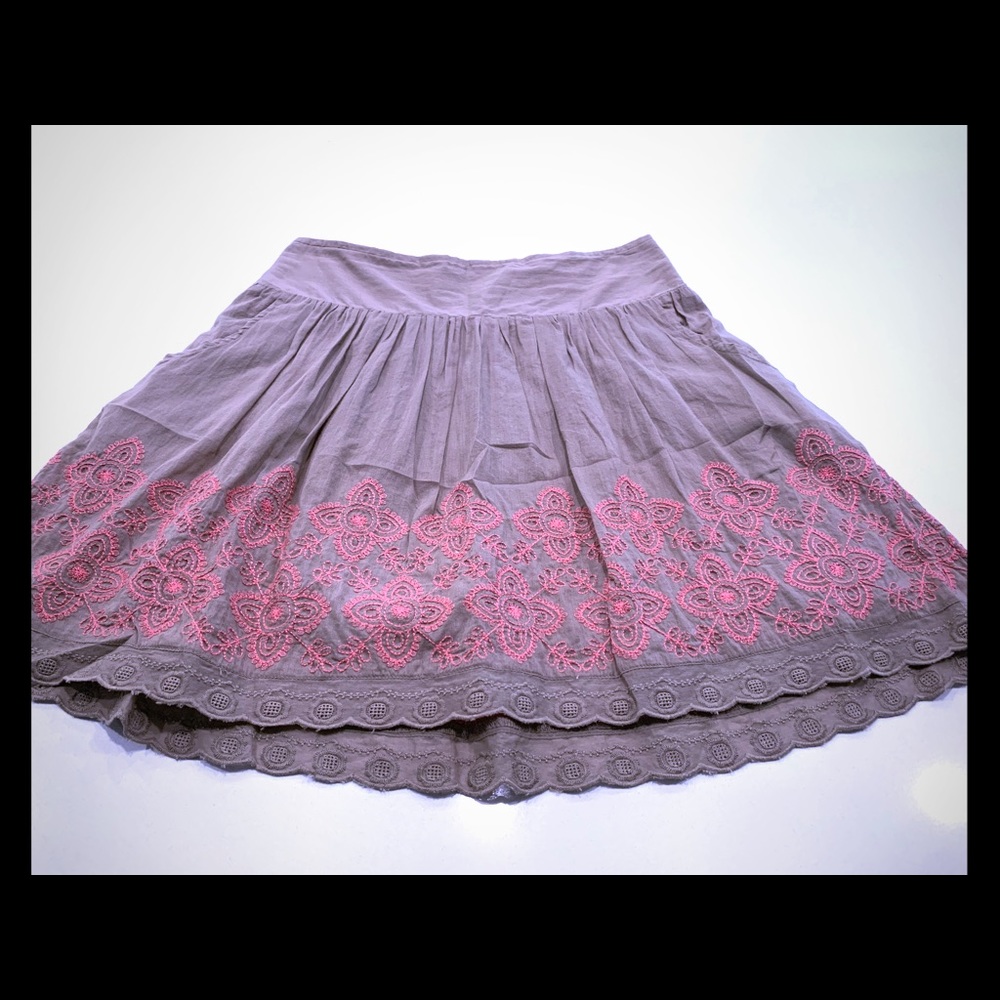 3/$10 💐 Pink & brown skater skirt